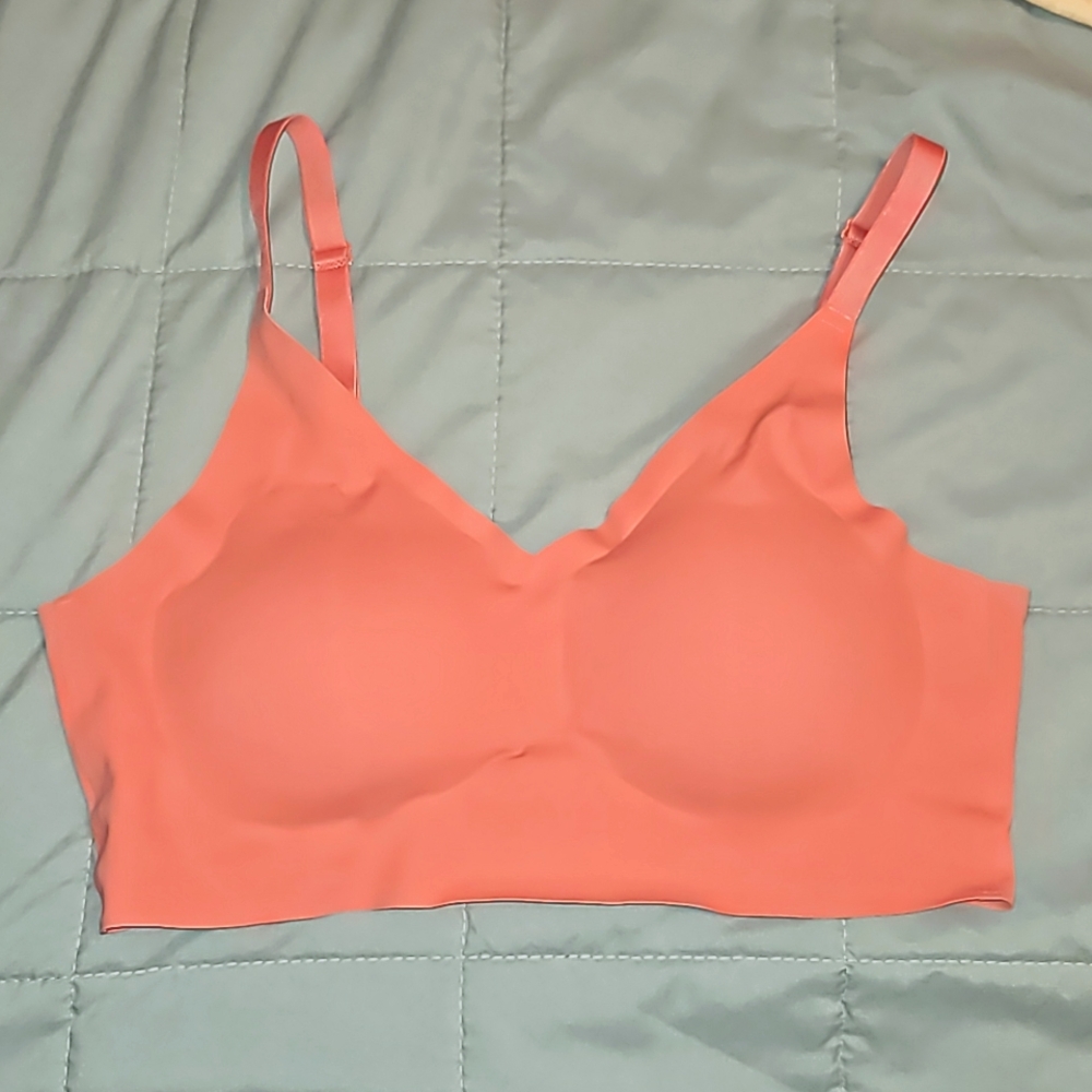 Dip wireless bra